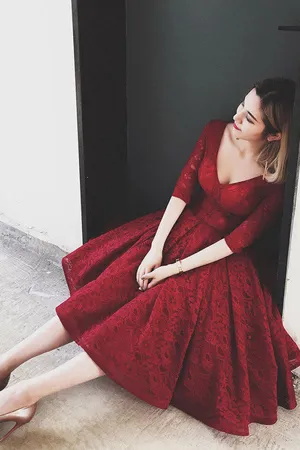 Half Sleeves Burgundy  Homecoming Dress With Lace V Neck Short Prom Dress SH62