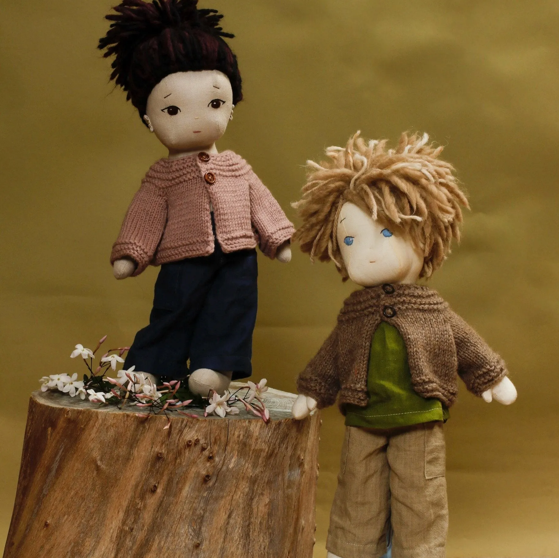 Hedgerow Cardigan Knitting Pattern - Doll