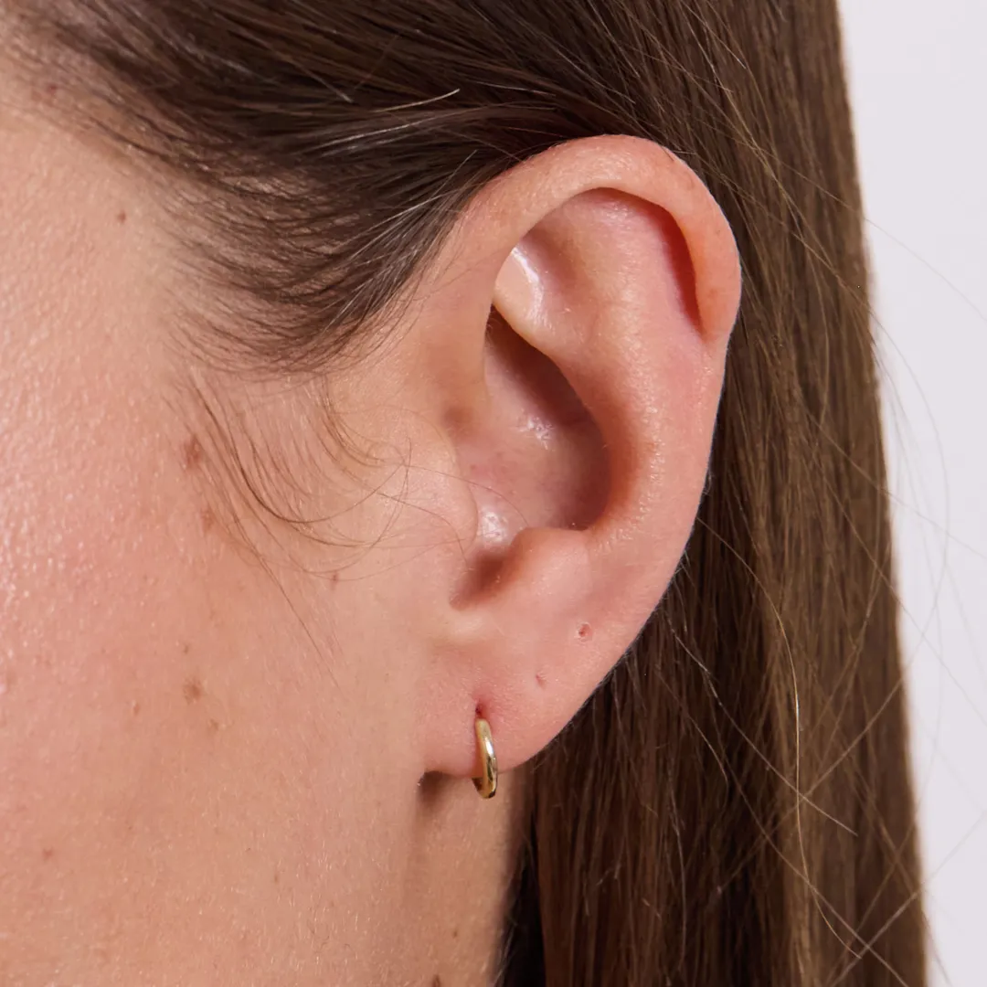 Hinged Sleeper Single 8mm - Solid Gold
