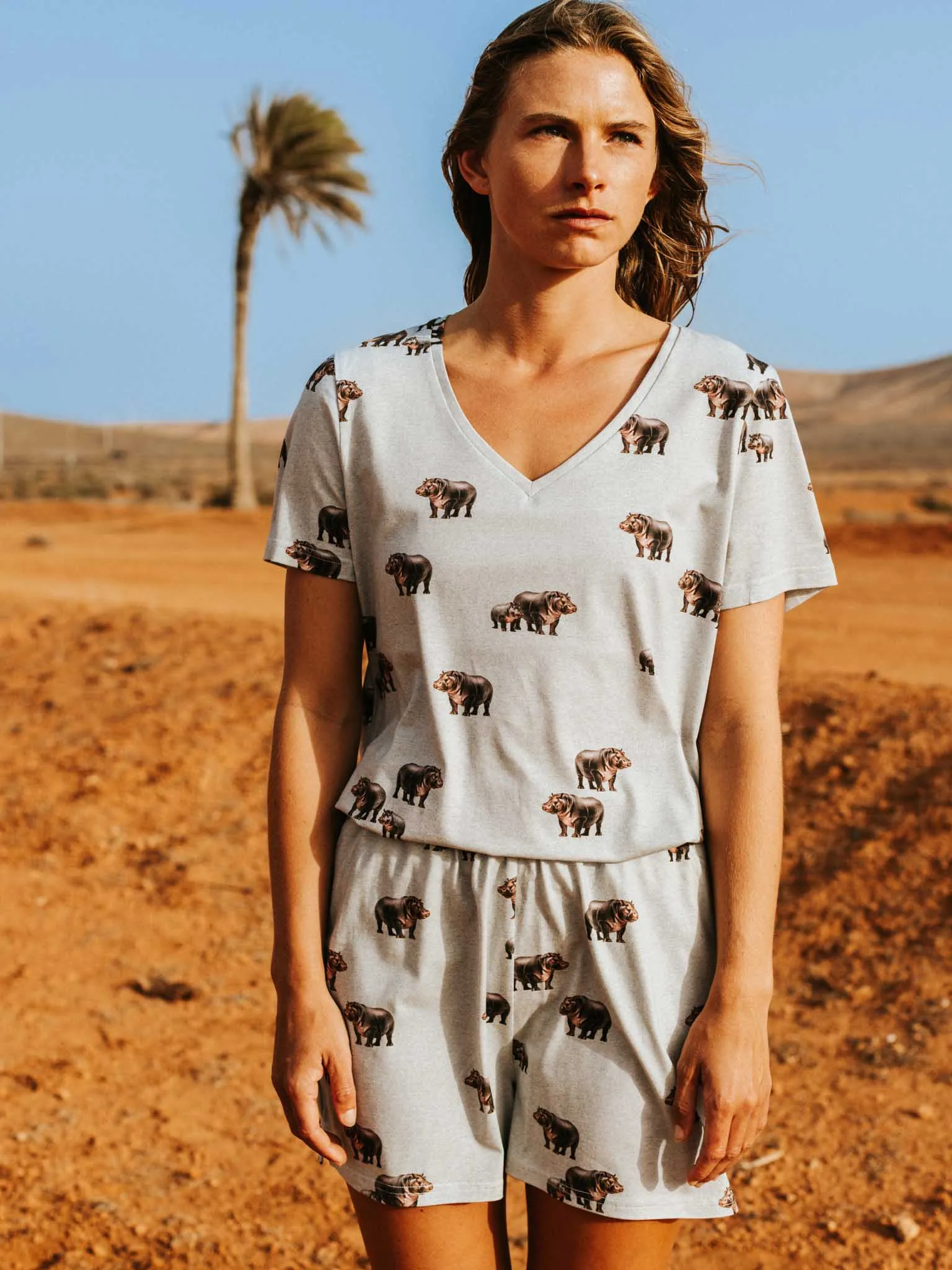 Hippos V-neck T-shirt en Shorts set Dames