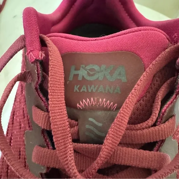 HOKA Kawana Running Shoe in Cabernet/Cherries Jubilee, Womens Size 7
