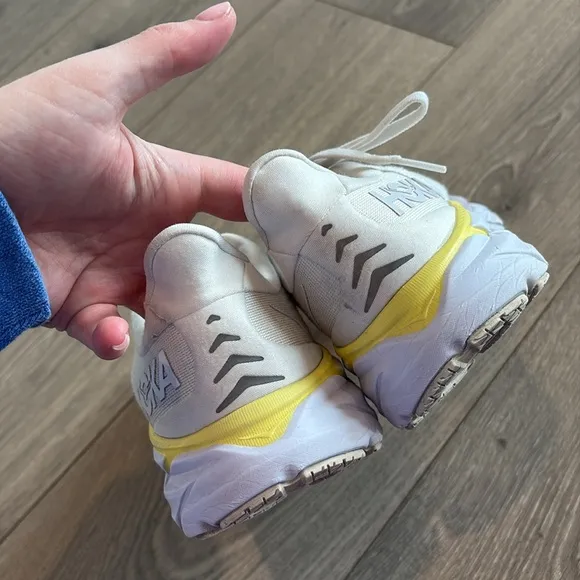 Hoka ONE ONE Clifton 8 Running Shoes Cream, Light Purple, and Yellow Size 8