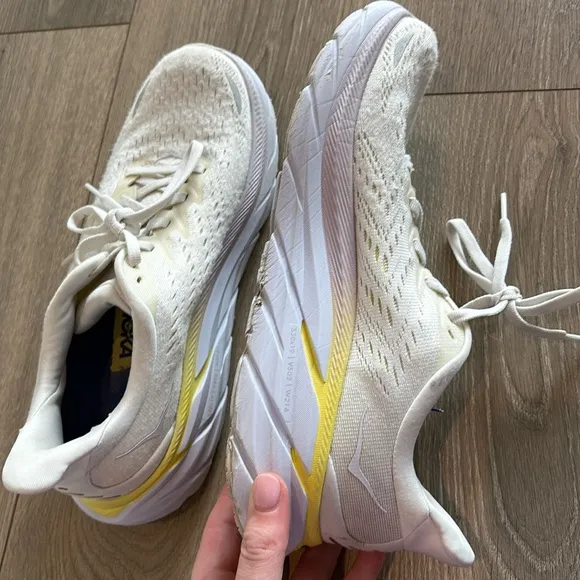 Hoka ONE ONE Clifton 8 Running Shoes Cream, Light Purple, and Yellow Size 8