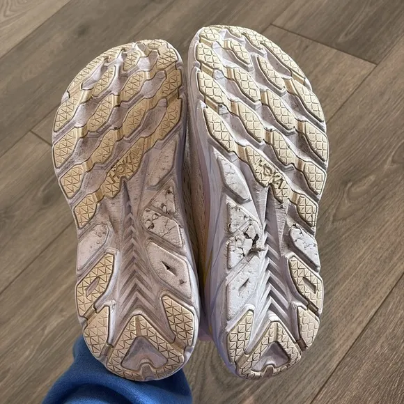 Hoka ONE ONE Clifton 8 Running Shoes Cream, Light Purple, and Yellow Size 8