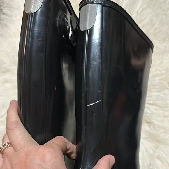 Hunter Orginal Gloss Wellington Black Rain Boots Girls Size 4 EUC