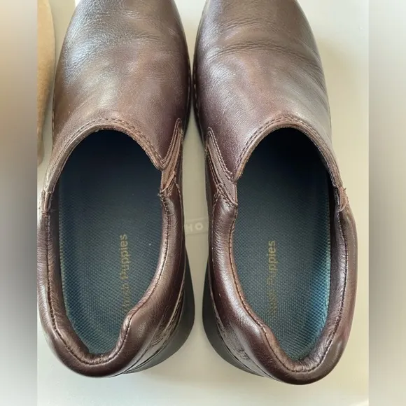 Hush Puppies mens Lunar ll brown leather slip on. NWOB size 8.5