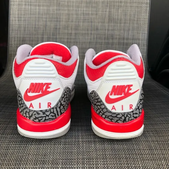 Jordan Retro 3 Red GS High Sneakers Shoes DM0967-160 Youth Size 4.5