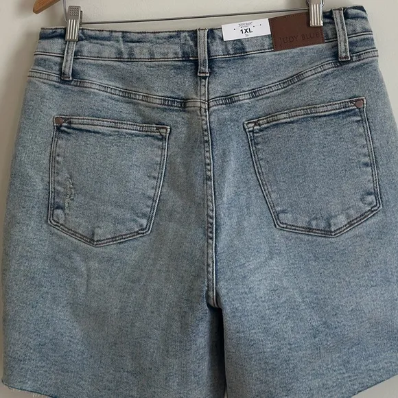 Judy Blue || Womens Distressed Cut Off High blue Denim stretch shorts Sz 1xl