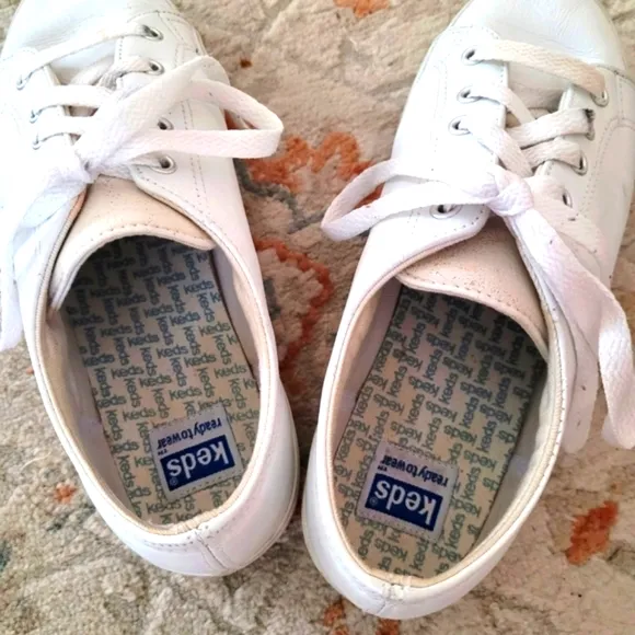 Keds White Leather Classic Laced Up Sneakers - Youth 4 - EUC
