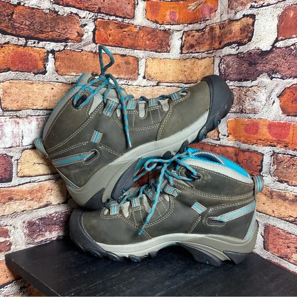 Keen utility Detroit safety toe brown blue teal boots