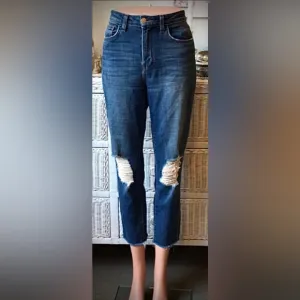 L'agence cotton blend destructed crop jeans high waisted skinny leg size 27