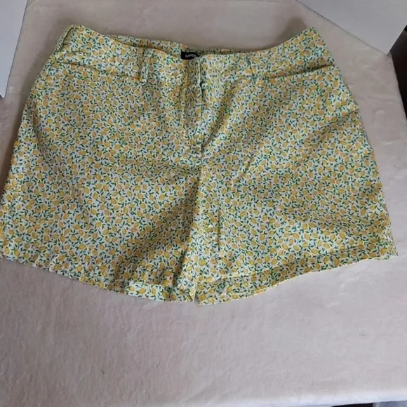 Lands End Lemon Print‎ Mid Rise Shorts
