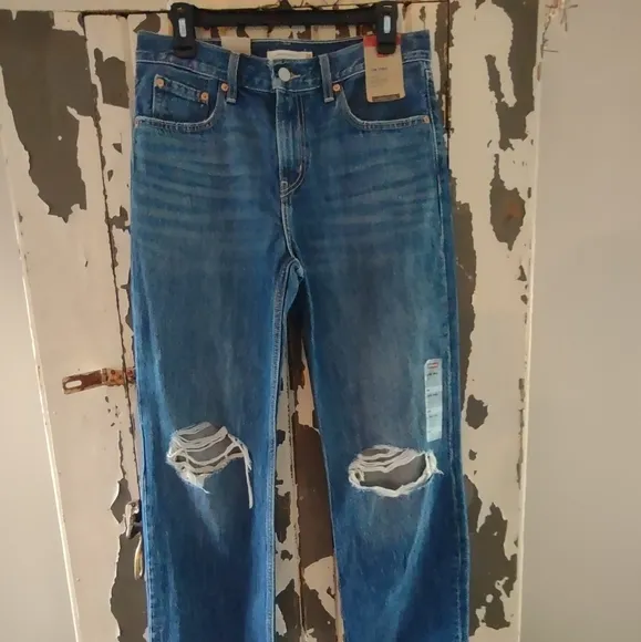 LEVI STRAUSS, Waist 32 &quot; Low Pro Straight 28, NWT 69.99. UNISEX