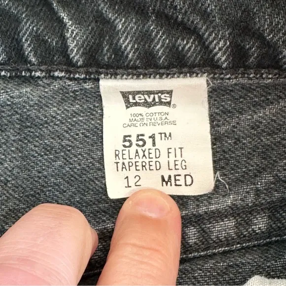 LEVI’S 551 RELAXED FIT TAPERED LEG BLACK JEANS DENIM HIGH WAIST VINTAGE SIZE 8