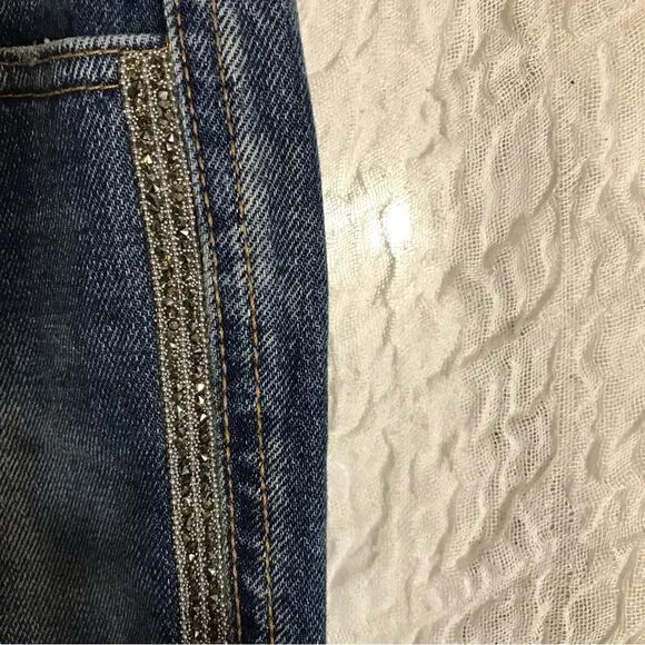 Lucky Brand NWT Midrise Authentic Straight Size 25