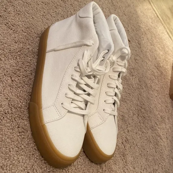 Madewell Sidewalk High-Top Sneakers in Recycled Canvas AI292