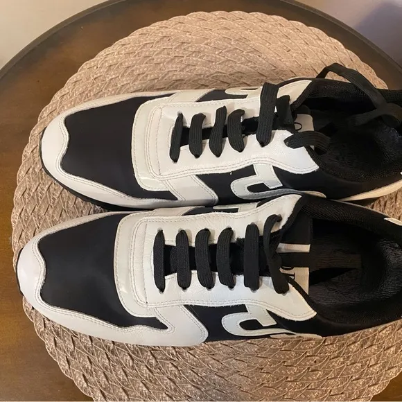 Men's Black and White Shoes