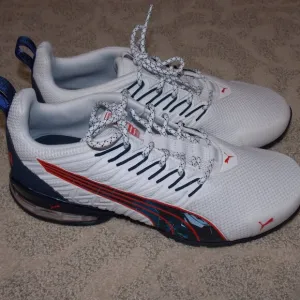 Men's Puma Voltaic Evo Retrofuture Core Running Shoes Sz 8