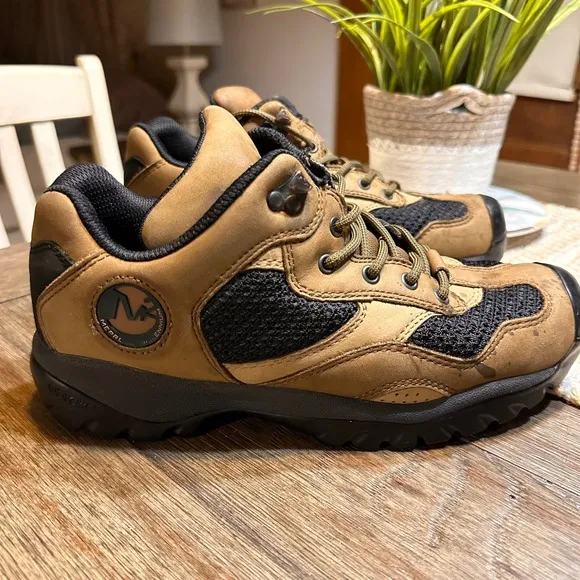 Merrell Ventilator Low Hiking Trail Shoes Vibram Soles Mens Size 7.5