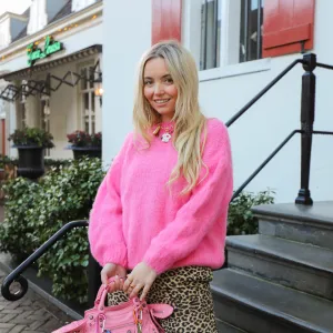 Mohair knit hot pink
