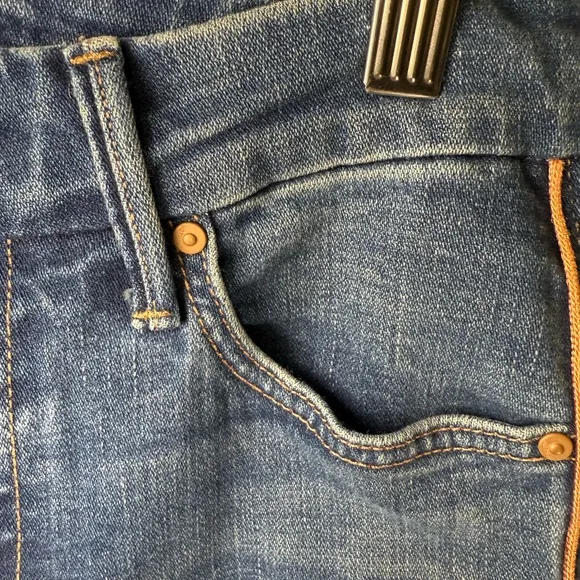 MOTHER High Waisted Looker “What I Had Before I Had You” Jeans - Size 27