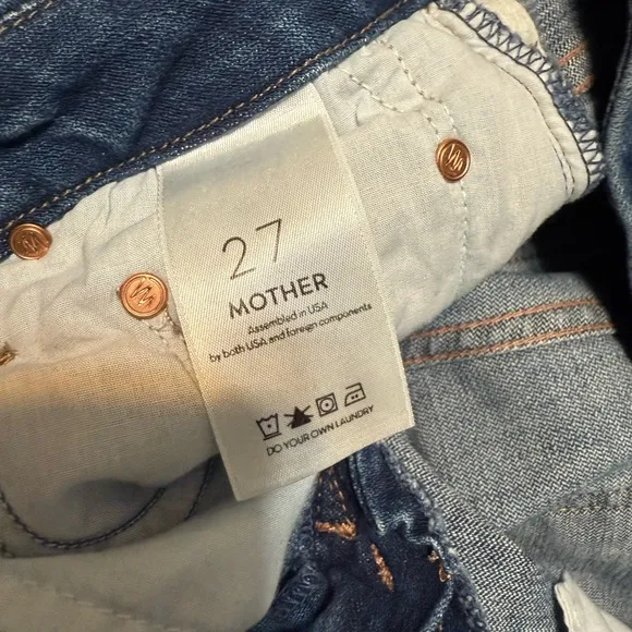 MOTHER High Waisted Looker “What I Had Before I Had You” Jeans - Size 27