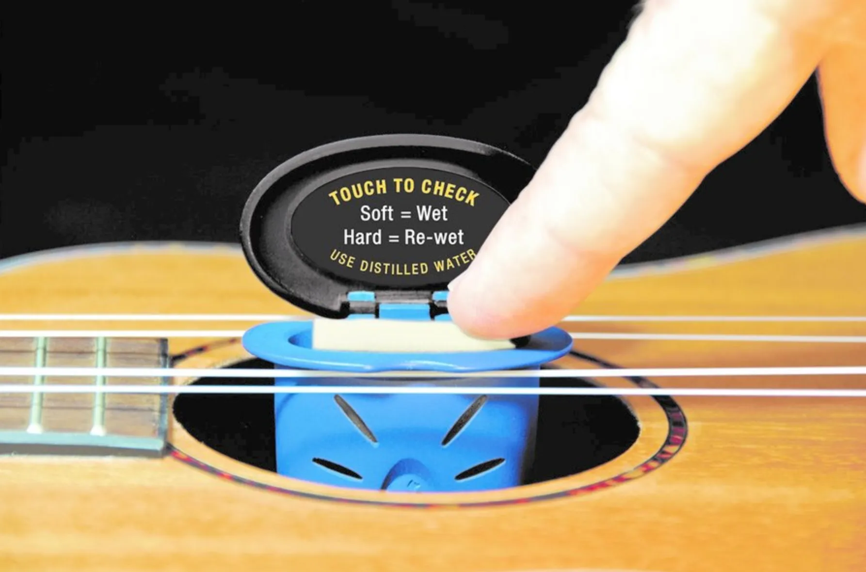 Music Nomad MN302 Humilele Ukulele Soundhole Humidifier