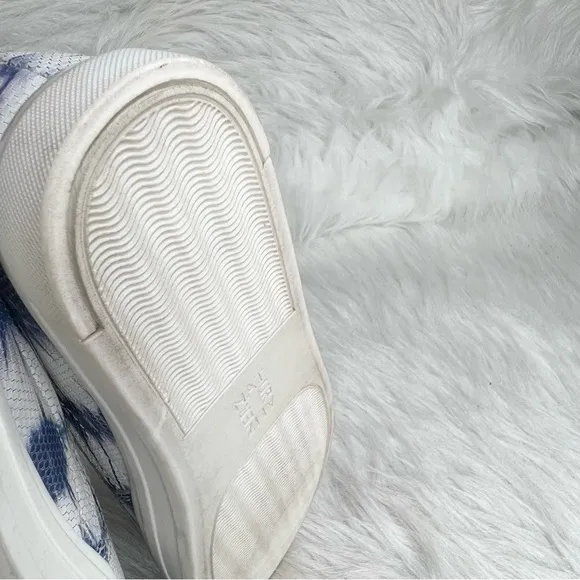 Naturalizer Aileen Slip-ons Blue Multi Tie Dye Leather Sneakers Size 7.5M