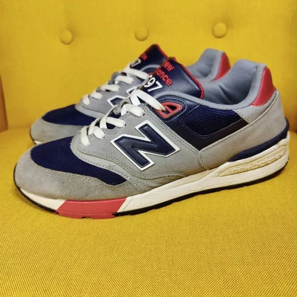 New Balance  597 V1 Gray Red Navy Lace Up Sneakers Casual Men's Shoes Size 10