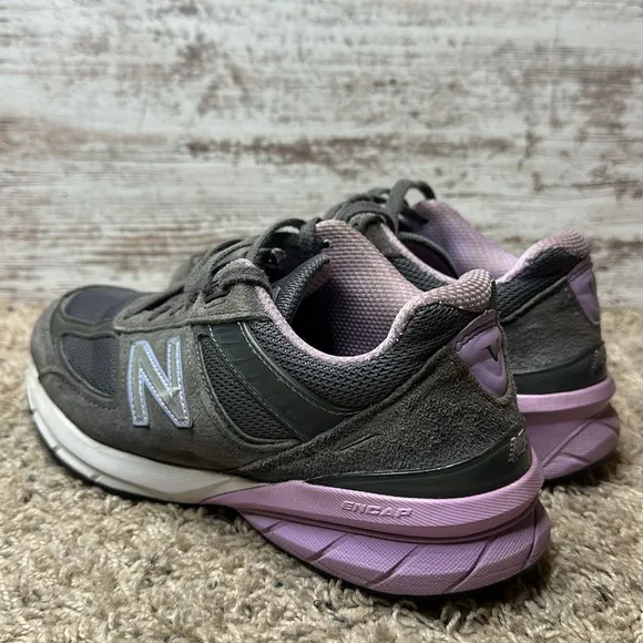 New Balance Women’s 990v5 in a Lead Dark Violet Glo Color; Size 7.5M