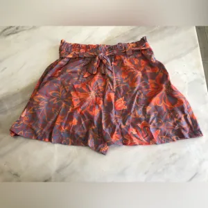 NEW Jens pirate booty garden party renzo shorties Oolong Orange and Gray size M