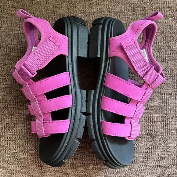 New UGG Ashton Multistrap Chunky Sandals Girls Size 4 (Youth) in Pink