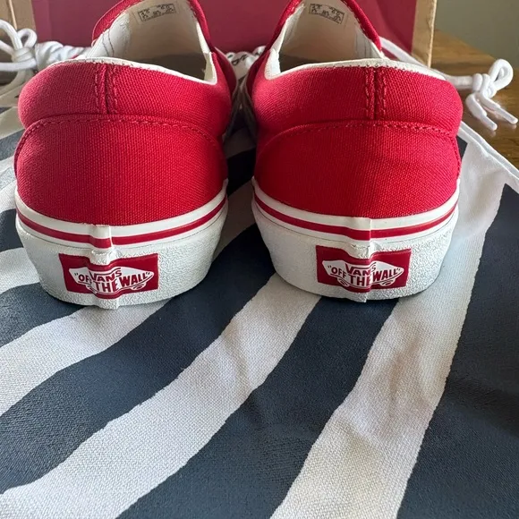 NEW Vans Customs Racing Red Slip-On Men’s 4.5, Women’s 6 Wide