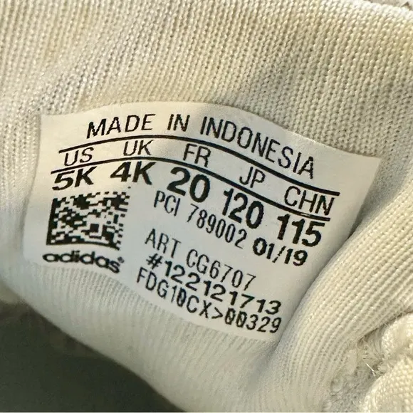 NIB Adidas Originals ‘Superstar’ Iridescent Stripe Sneakers Infant Size 5K