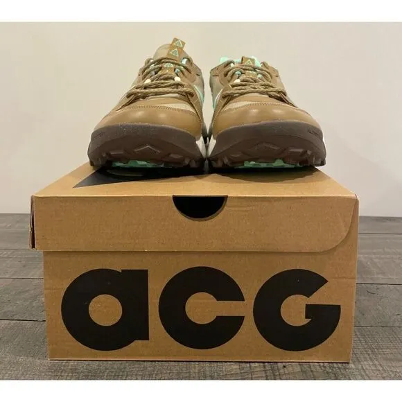 Nike ACG Lowcate Men 8 Casual Shoe Green White Athletic Lifestyle Sneaker