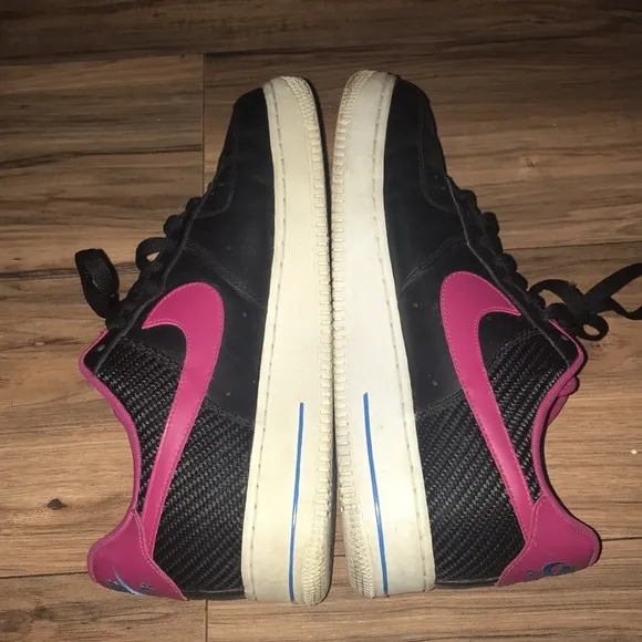 Nike Air Force 1 London Black FireBerry low sneakers size 10.5 2012