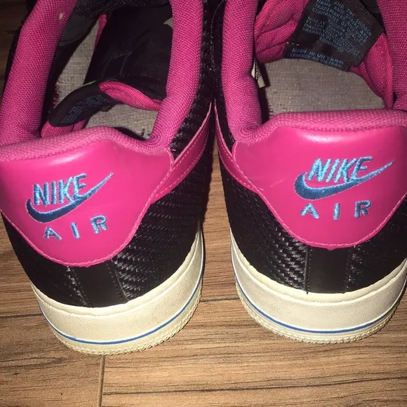 Nike Air Force 1 London Black FireBerry low sneakers size 10.5 2012