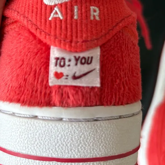 Nike Air Force One 1 Red &amp; White Plush Valentine Sneakers Big Kids Size 2Y (Boy)