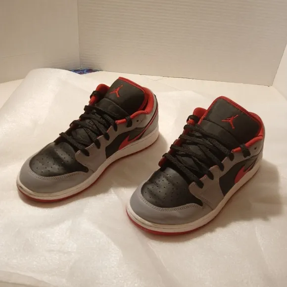 Nike Air Jordan 1 Low shoes