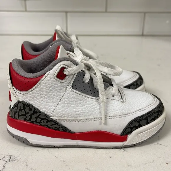 Nike Air Jordan 3 III Retro Fire Red/Wht Cement DM0966-160 Kids Shoes Size 8 C