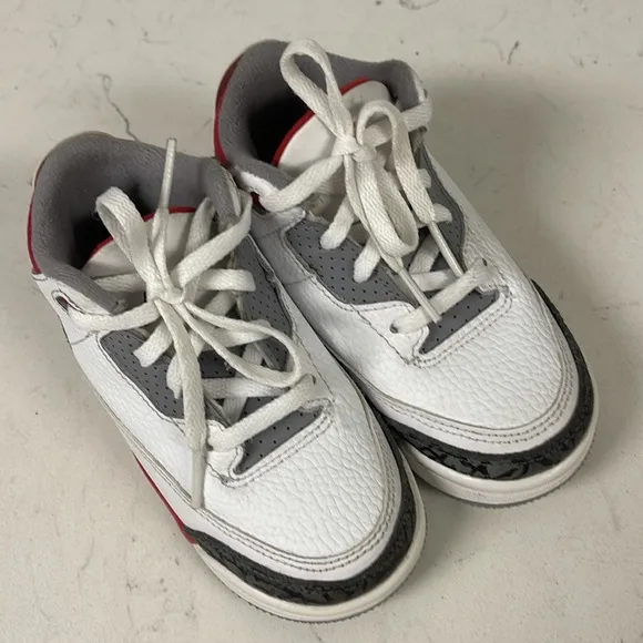 Nike Air Jordan 3 III Retro Fire Red/Wht Cement DM0966-160 Kids Shoes Size 8 C