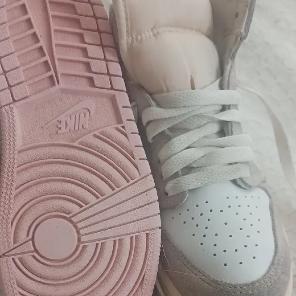 NIKE AIR JORDANS Kids Shoes Size 1Y
