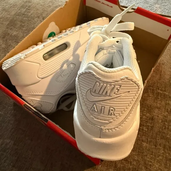 Nike Air Max 90 Girl Size 3.5Y White Sneakers