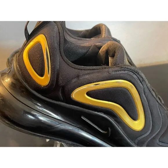 Nike Air Max 720 Black Metallic Gold AQ3196 014 Girls Youth Size 4Y