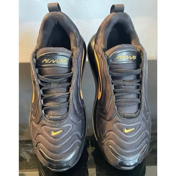 Nike Air Max 720 Black Metallic Gold AQ3196 014 Girls Youth Size 4Y