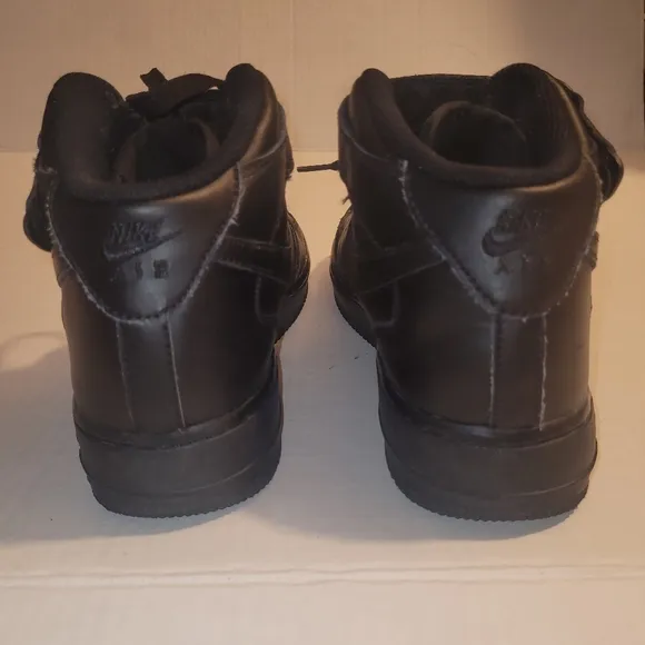 NIKE Airforce 1 Mid '07 Hi Top Basketball Shoes Sneakers Black Size 9