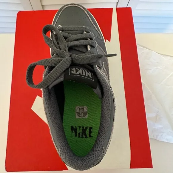 Nike Dunk Low SE (GS) 5 Youth Halloween Sneakers 2022