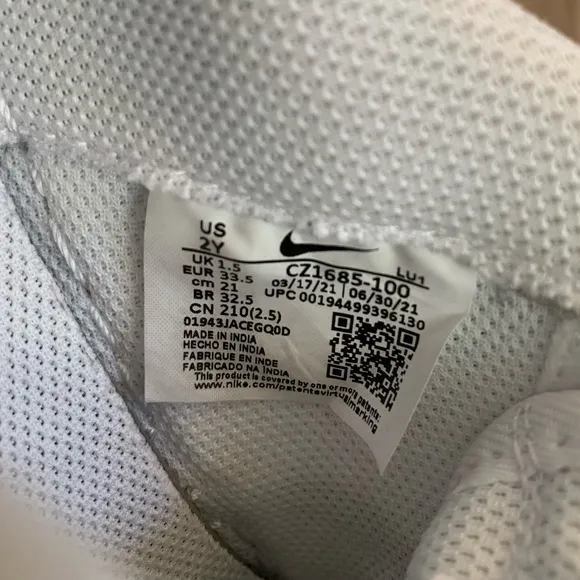 Nike Force 1 Sneakers