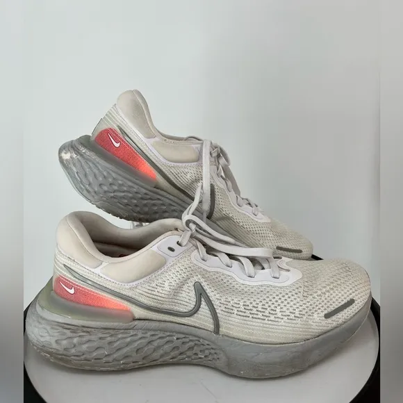 NIKE INVINCIBLE RUN NIKE ZOOMX SNEAKERS RUNNING SHOES