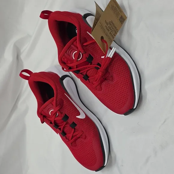 Nike Kids Red Sneakers Style Infinity Flow Young Child 4y Womens 5.5 New In Box